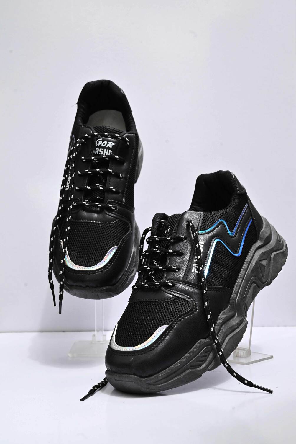 Solid Womens Sneakers DX 23