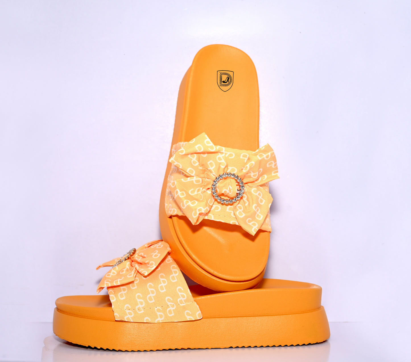 Butterfly bow design with thick comfort sole