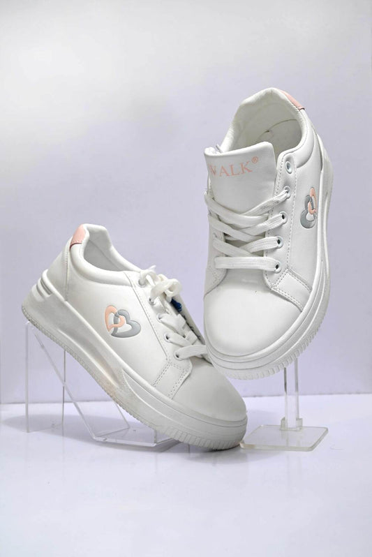 Heart Embroidered White Runners DX 38